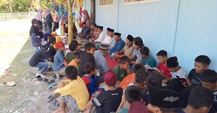 Warga Kampung Arra Gelar Syukuran, Bangunan Baru SD Inpres Arra Selesai