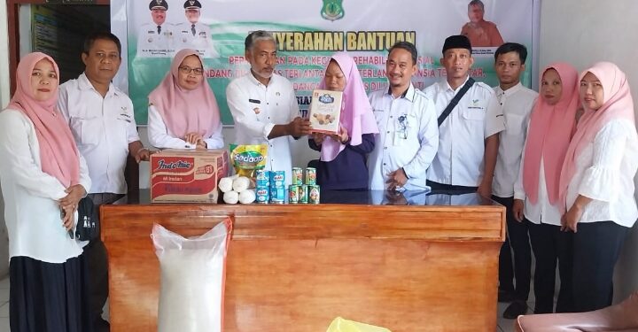 Marni,Penyandang Disabilitas (Tunanetra) Terima Bantuan sosial