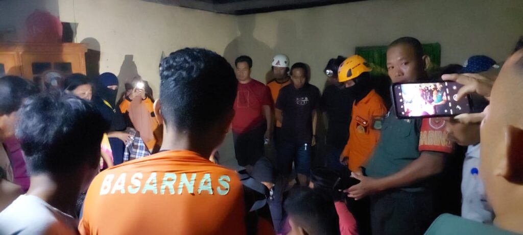Korban Tenggelam Di Drainase Berhasil Ditemukan Tim SAR Gabungan