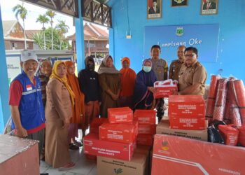Korban Bencana Angin Kencang di Lanrisang Terima Bantuan Dari Pemkab Pinrang