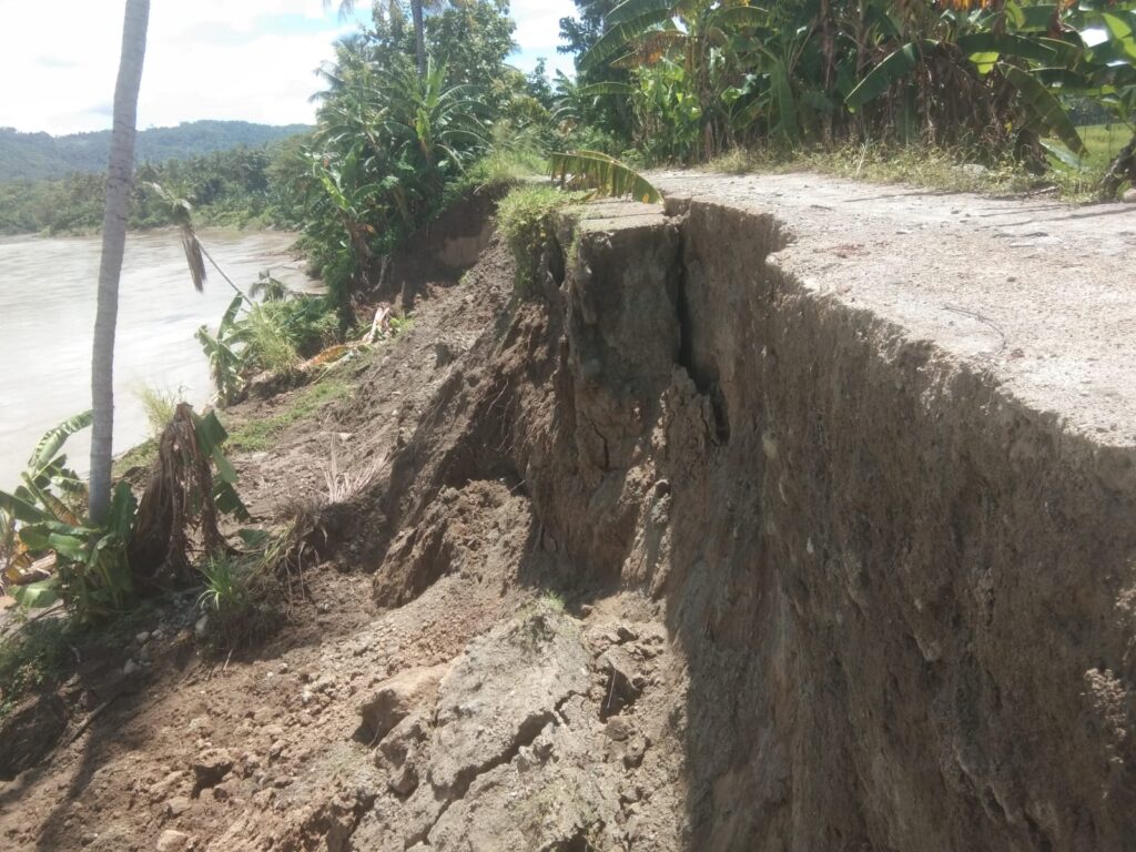 Tanggul Jembol Ancam Dua Desa Di Pinrang Warga Was Was
