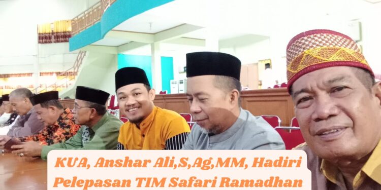 KUA Duampanua Anshar Ali Hadiri Pelepasan TIM Safari Ramadhan Kabupaten Pinrang