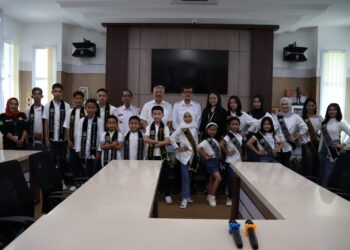 Kadis Dikbud Dampingi Peserta Lomba Ana’ Dara Malebbi Temui Bupati Pinrang