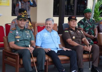 BUPATI PINRANG MENGHADIRI PELAKSANAAN APEL GELAR PASUKAN OPERASI KETUPAT TAHUN 2024
