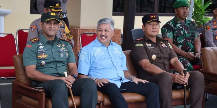BUPATI PINRANG MENGHADIRI PELAKSANAAN APEL GELAR PASUKAN OPERASI KETUPAT TAHUN 2024