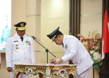 H. Ahmadi Akil Resmi Di Lantik Sebagai Penjabat Bupati Pinrang