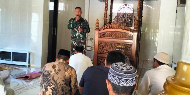 Danramil 1404-06/Duampanua Shalat Jum’at Bersama Warga Binaan