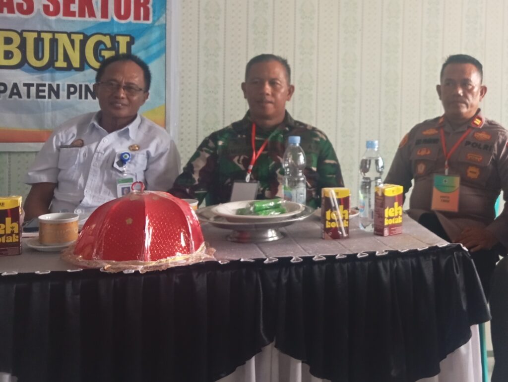 Kapolsek Duampanua Menghadiri Forum Konsultasi Publik Puskesmas Bungi Tahun 2024