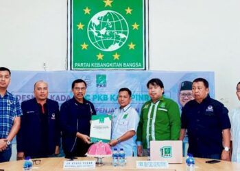 Andi Irwan Hamid Resmi Ambil Formulir Cakada di Partai PKB Dan Partai Gelora