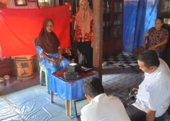 Jemput Bola Rekam Data Kependudukan Lansia dan ODGJ