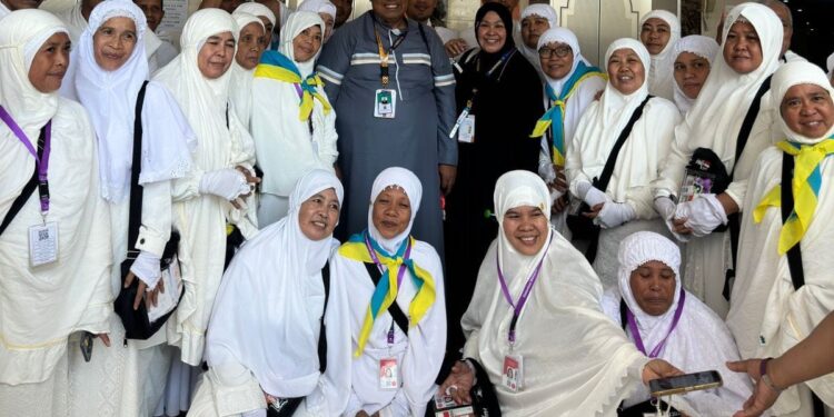 Bupati Chaidir Syam Pantau Kondisi Jemaah Haji Asal Maros di Tanah Suci Mekah