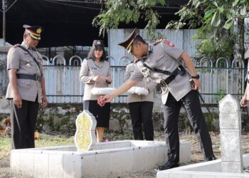 Kapolres Pinrang Ziarah dan tabur bunga di laut, Rangkaian HUT Bhayangkara Ke 78