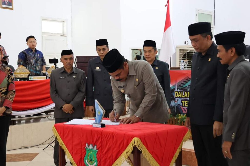 Pj.Bupati Pinrang Hadiri Rapat Paripurna DPRD