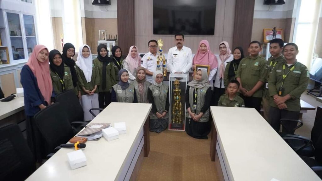 Forum Anak Bumi Lasinrang Sukses Meraih Penghargaan Pada Ajang FASS Award