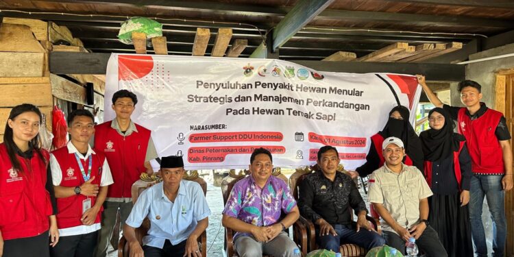 Tingkatkan Pemahaman Warga,Mahasiswa KKN-PK UNHAS  Gelar Penyuluhan Penyakit Menular Pada Sapi