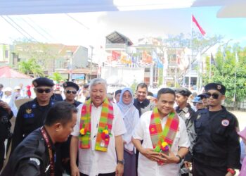 Paslon Bupati dan Wakil Bupati Pinrang Irwan-Sudirman,”Sukses” Mendaftar di KPU Pinrang