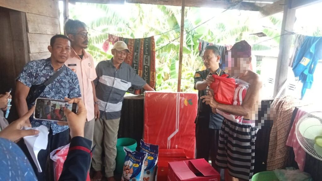 Respon Cepat Dinsos Pinrang Salurkan Bantuan,Warga Tattae Lahaji Yang Viral di Medsos