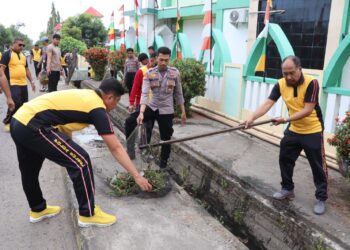 Polres Pinrang Gelar Bakti Sosial Memperingati Maulid Nabi 1446 H
