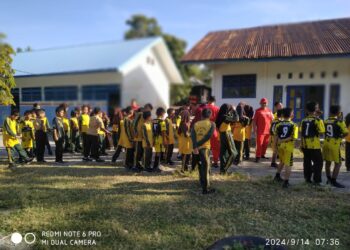 Murid dan Guru SDN 197 Duampanua Antusias Jalan Sehat Sambil Belajar