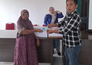 50 Warga Desa Pakeng Terima BLT DD