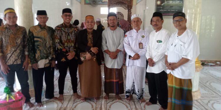 Anggota DPRD Pinrang, Jefriadi Hadiri Peringatan Maulid Nabi Muhammad SAW di Bittoeng RK 1