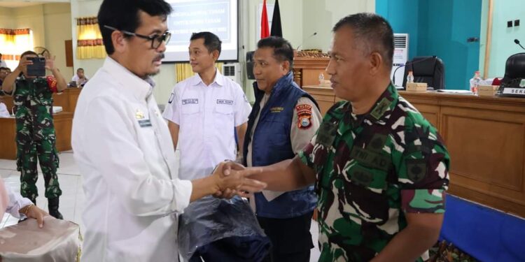Sekda Pinrang Hadiri Sidang Komisi Irigas Musim Tanam Oktober 2024-Maret 2025