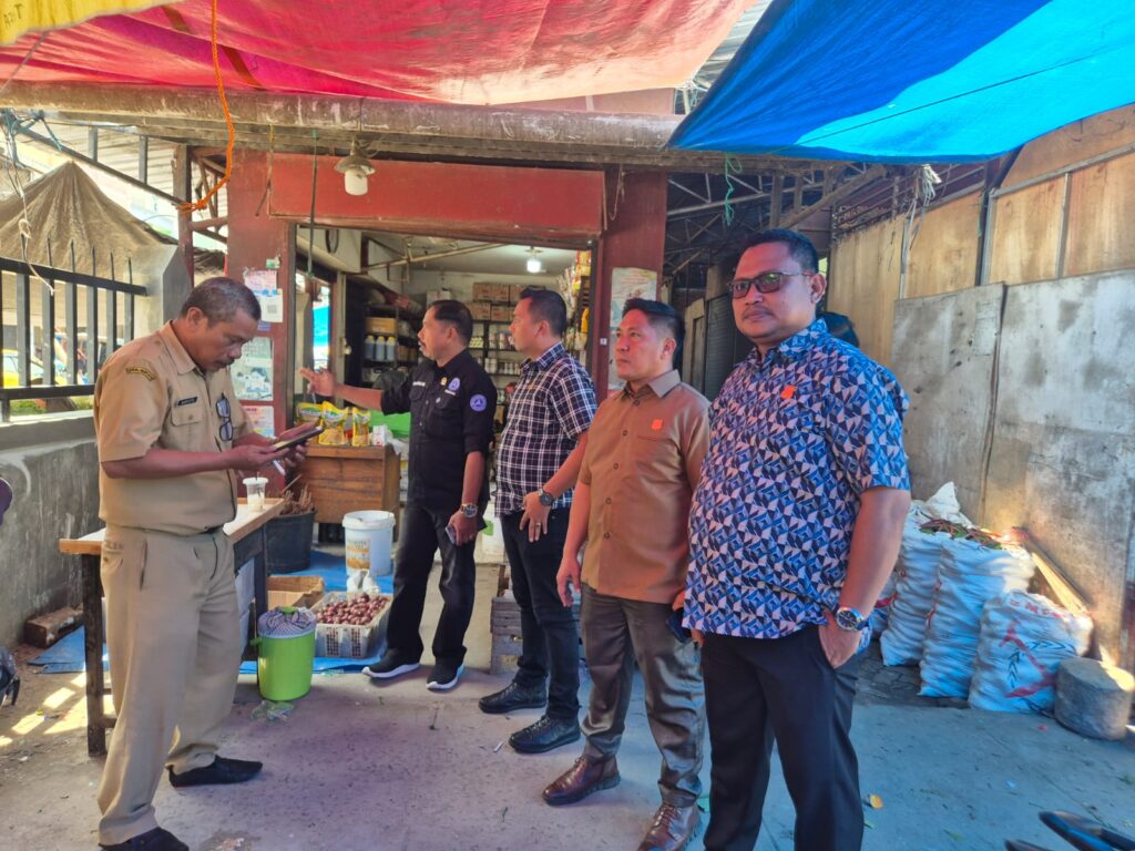 DPRD Pinrang Tanggapi Keluhan Masyarakat dan Pedagang di Pasar Sentral