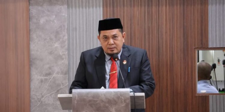 Ketua KPU Bacakan Hasil Penetapan Bupati dan Wakil Bupati Pinrang Terpilih Dalam Sidang Paripurna DPRD