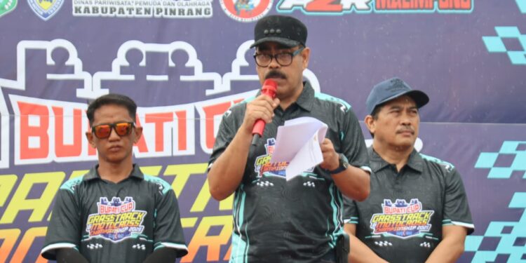 Pj.Bupati Pinrang Resmi Membuka Ajang Bupati Cup Grasstrack Motorcroos Championship