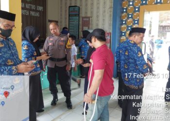 Bukan Sekedar Hadir di Musrenbang, Disdukcapil Pinrang Bantu Warga Pelayanan IKD