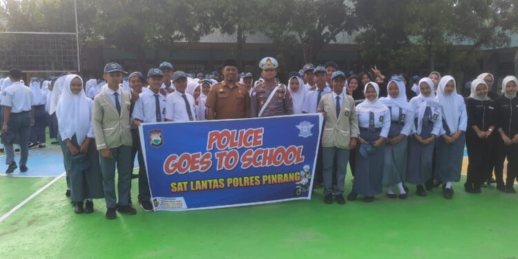 Police Goes to School: Sentuhan Humanis Polisi di SMKN 2 Pinrang ,Bentuk Generasi Sadar Hukum dan Berkarakter”