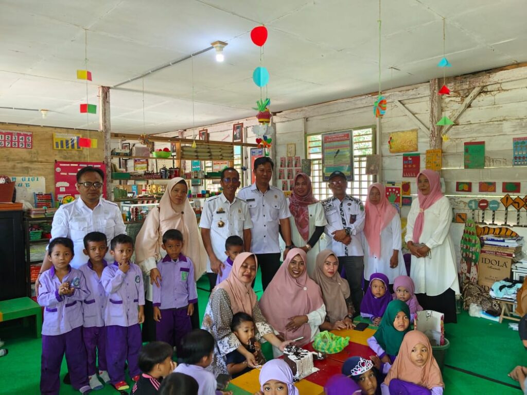 Kadisdikbud Pinrang Kunjungan Kerja di Kecamatan Lembang