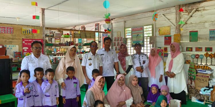 Kadisdikbud Pinrang Kunjungan Kerja di Kecamatan Lembang