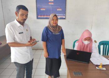 Lurah Bittoeng Bantu Ibu Hamil dan Warga Disabilitas Tunanetra Yang ,Non Aktif BPJS Kesehatannya