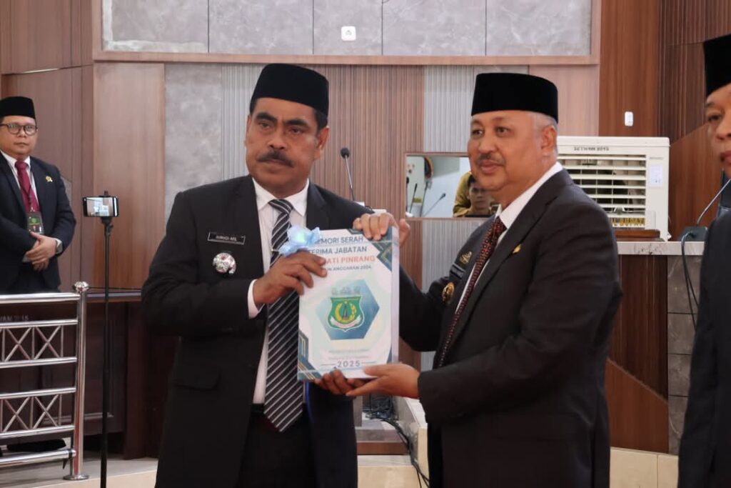 DPRD Gelar Serah Terima Jabatan Bupati Pinrang