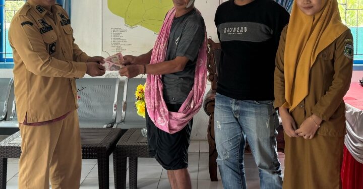 Pemdes Samaenre Salurkan BLT-DD Alokasi Bulan Januari – Februari 2025.