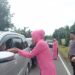Polsek Duampanua Polres Pinrang Berbagi Takjil