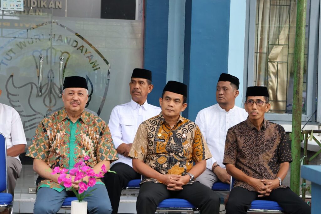 Bupati dan Wakil Bupati Pinrang Hadiri Buka Puasa Dindikbud Pinrang