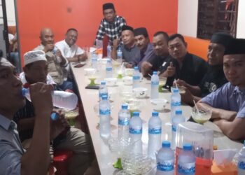 Buka Puasa,Kasat Reskrim Polres Pinrang Bersama Wartawan, Perkuat Kerjasama dan sinergitas