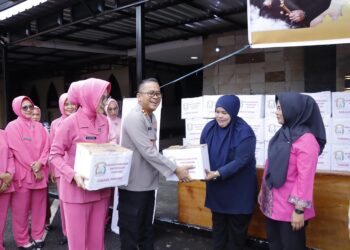 Polres Pinrang Hadirkan Ramadhan Berkah Lewat Bazar Polri Presisi 2025: Sembako Murah, Silaturahmi Erat!”