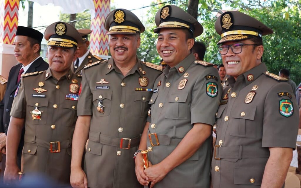 Bupati Pinrang H.A.Irwan Hamid Hadiri Apel Kesiapsiagaan Nasional Satuan Polisi Pamong Praja Kota Sengkang