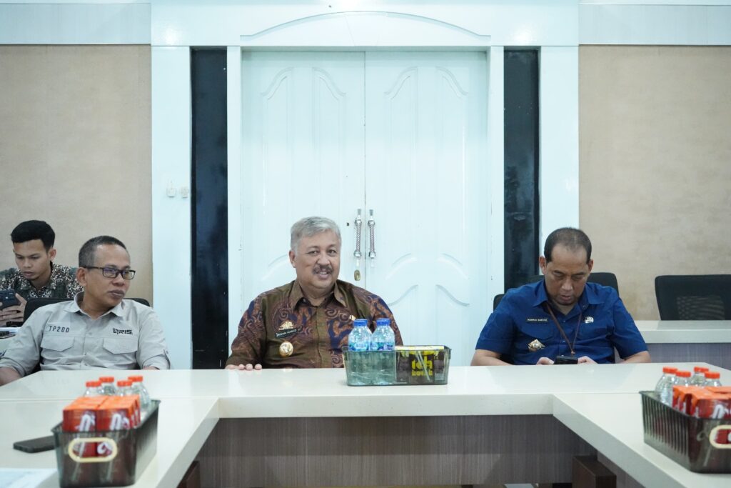 Bupati H.A.Irwan Hamid Bersama Perwakilan Perangkat Desa Indonesia Gelar Audiensi