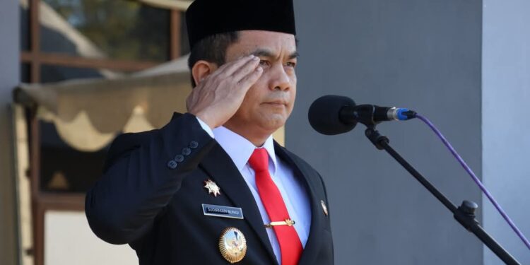 Wabup Pinrang Bertindak Selaku Inspektur Upacara Peringatan Hardiknas TH 2025
