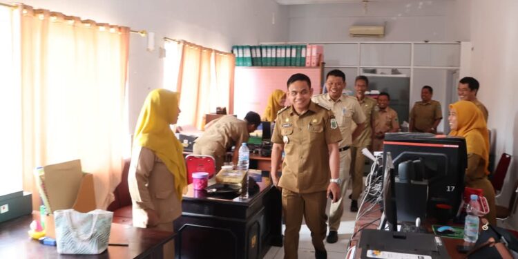 ‎Wabup Pinrang Sudirman Bungi. S.IP.M.Si Sidak 2 OPD