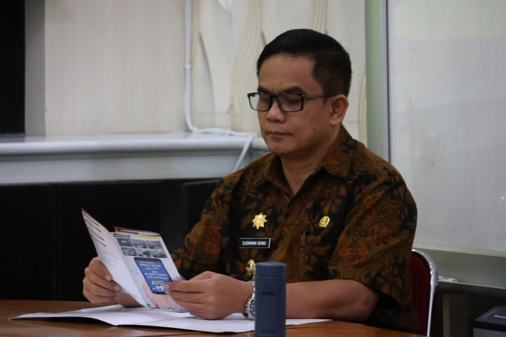 Wabup Pinrang Sudirman Bungi Memimpin Rapat Evaluasi Mall Pelayanan Publik
