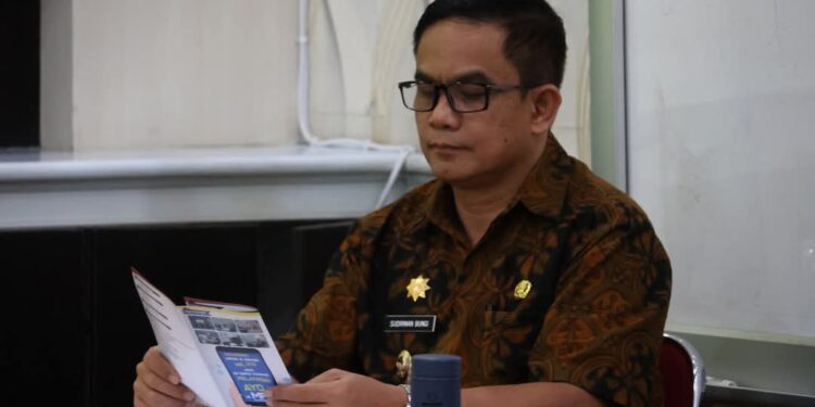 Wabup Pinrang Sudirman Bungi Memimpin Rapat Evaluasi Mall Pelayanan Publik