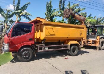 Pemkab Pinrang Atasi Tumpukan Sampah di Jalan Poros Langga, Turunkan Armada dan Alat Berat