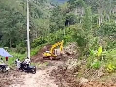 Jalan Kembali Terbuka! Desa Suppirang Terbebas dari Isolasi Akibat Longsor 