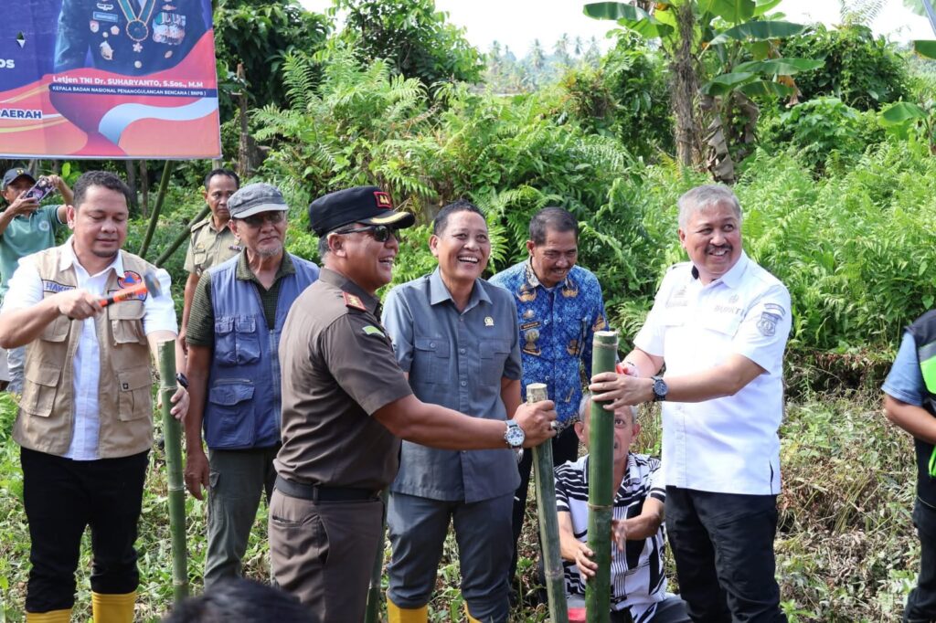 Bupati Pinrang Hadiri Peletakan Batu Pertama Proyek Rekonstruksi Jembatan Bila di Batu Lappa