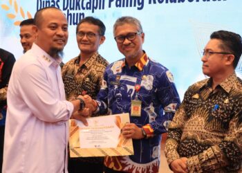 ‎Disdukcapil Pinrang Terima Penghargaan Disdukcapil Paling Inovatif ‎